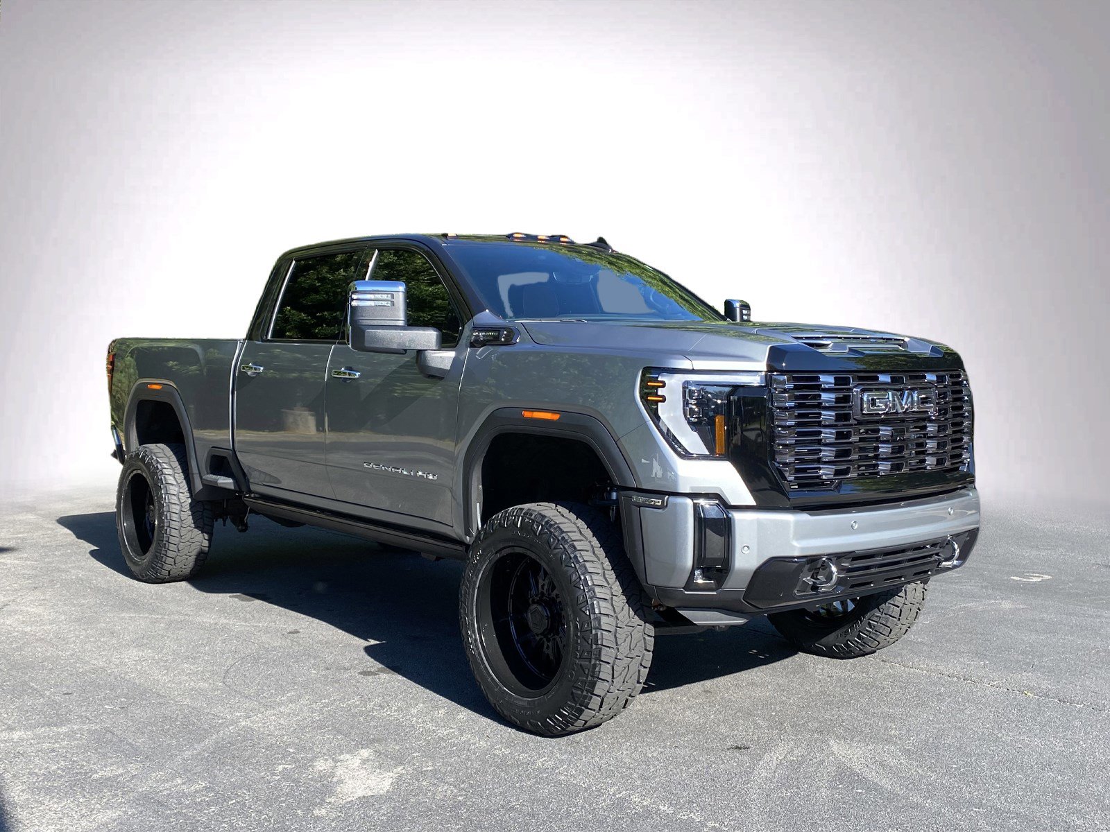 Used 2025 GMC Sierra 2500 Denali Ultimate AWD/4WD video 2