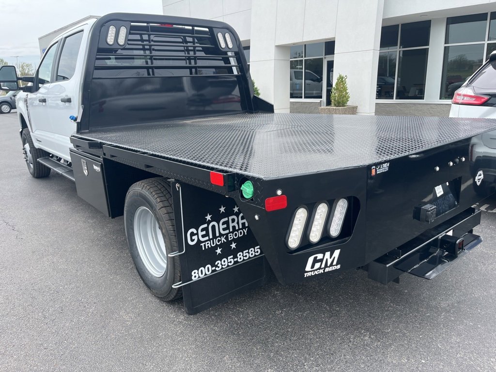 New 2025 Ford F350 XL w/ XL Chrome Package image 3