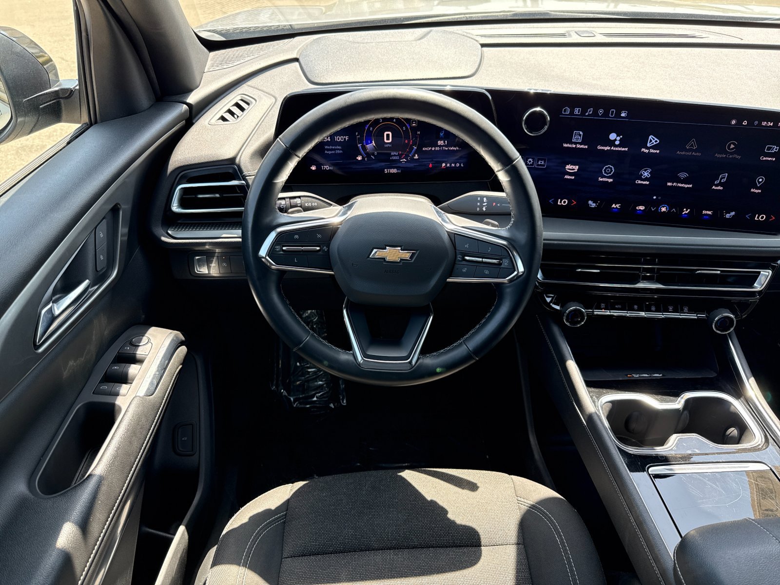 Used 2024 Chevrolet Traverse LT FWD image 13