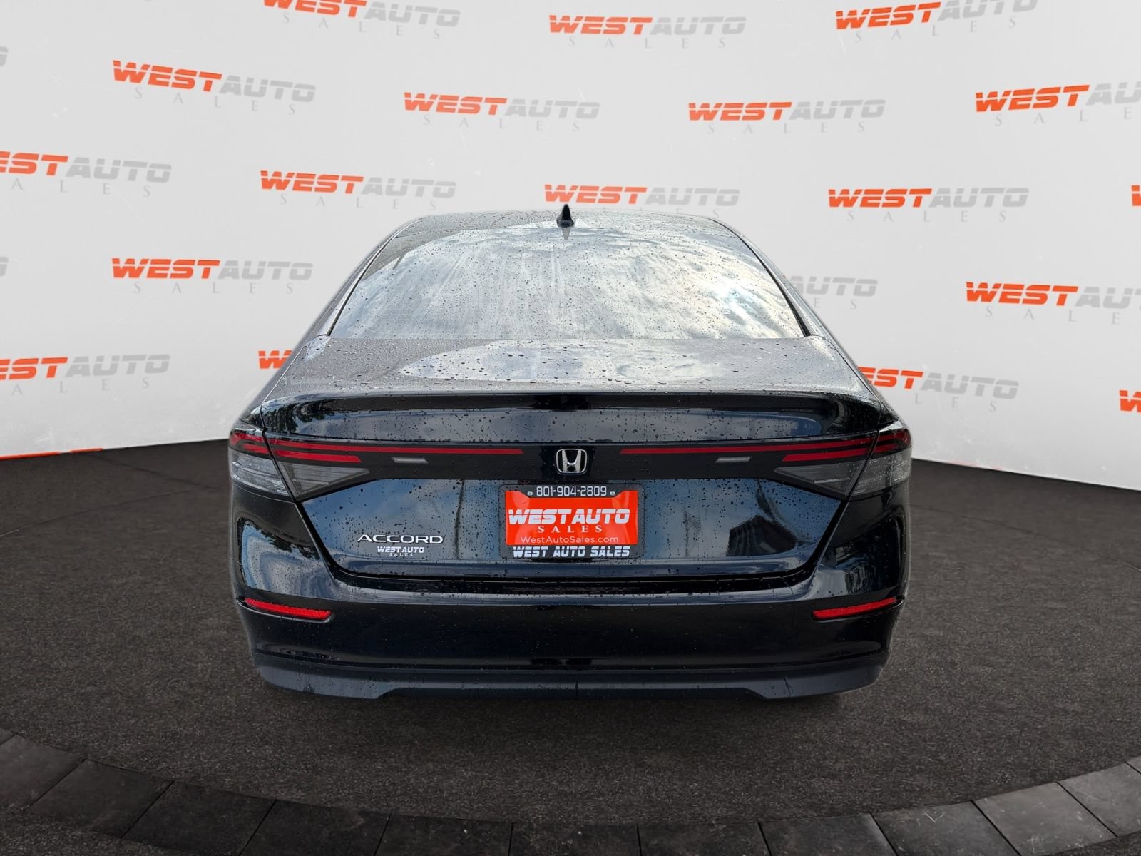 Used 2023 Honda Accord EX image 4