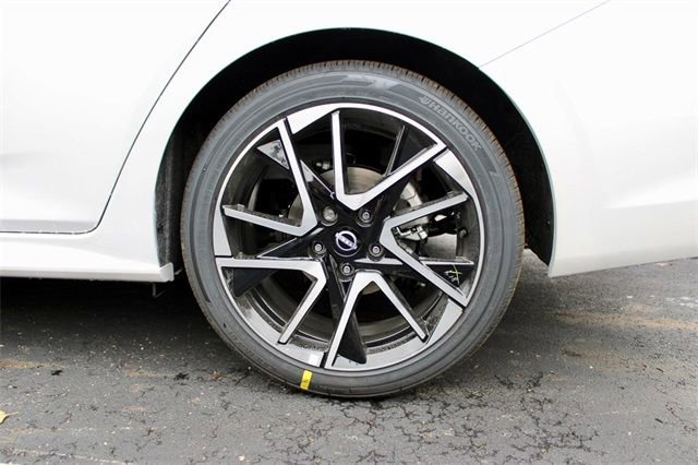 New 2025 Nissan Sentra SR image 8