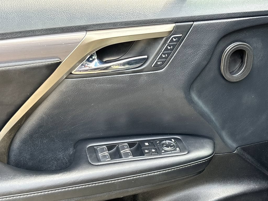 Used 2022 Lexus RX 450h F Sport w/ Cold Area Package (CT) AWD/4WD image 18
