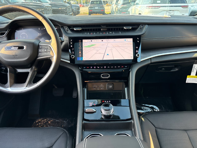 New 2027 Jeep Grand Cherokee Limited AWD/4WD image 10