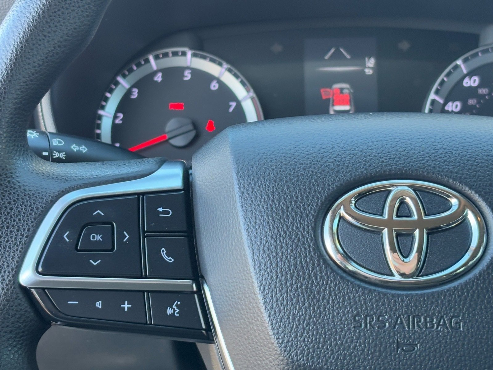 Certified 2021 Toyota Highlander L image 21