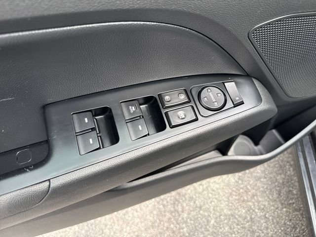 Used 2020 Hyundai Elantra Limited w/ Ultimate Package 03 FWD image 10
