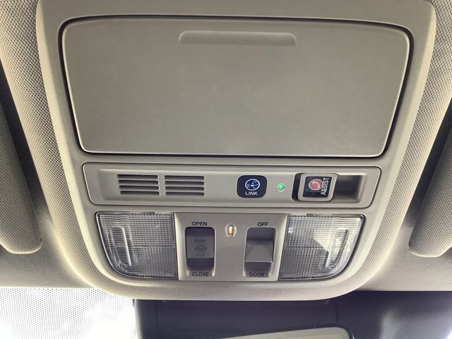 Used 2018 Honda Accord Touring image 33