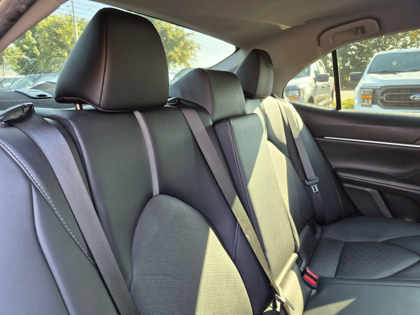 Used 2022 Toyota Camry XSE FWD image 32