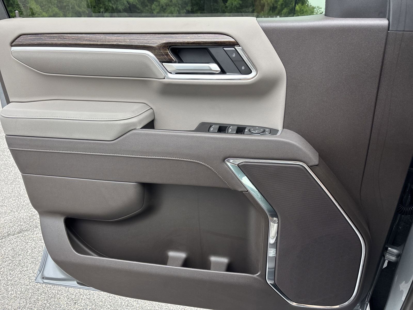 New 2025 GMC Sierra 1500 SLE w/ Preferred Package image 20