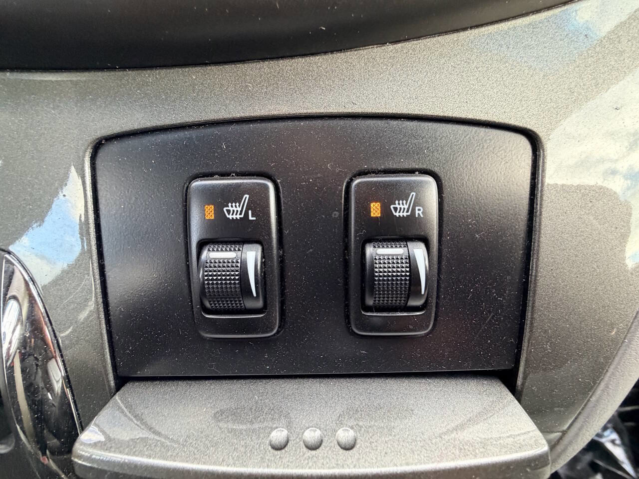 Used 2010 Toyota Sienna XLE Limited image 22