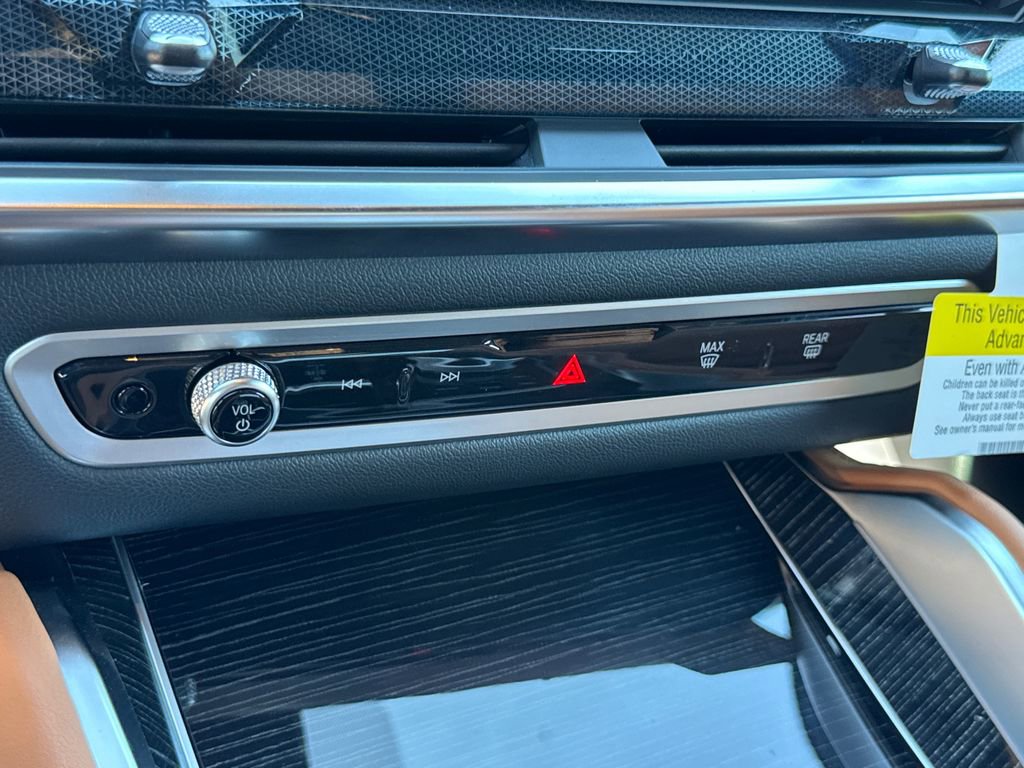New 2026 BMW X6 xDrive40i w/ Climate Comfort Package AWD/4WD image 31