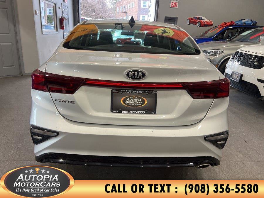 Used 2020 Kia Forte LXS FWD image 5