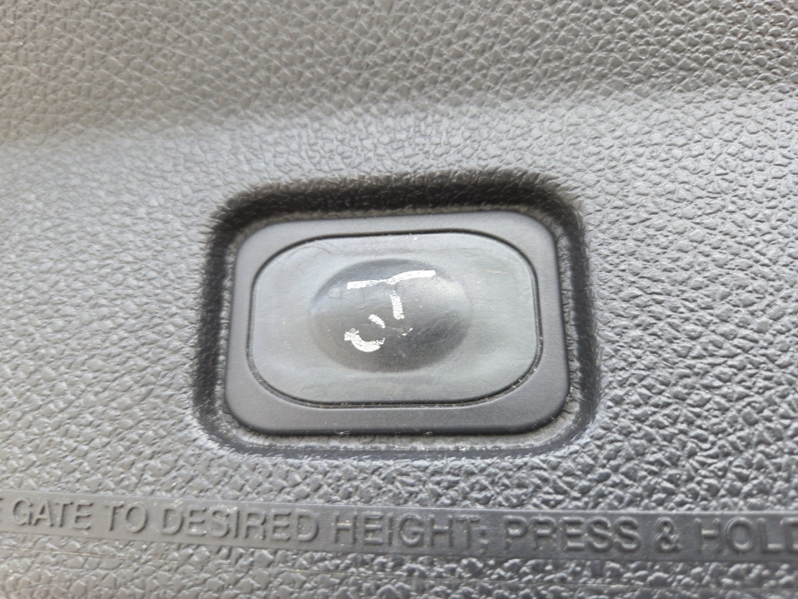 Used 2016 Ford Explorer Platinum AWD/4WD image 21