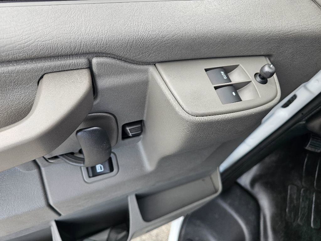 New 2025 GMC Savana 2500 Extended w/ Driver Convenience Package RWD image 27