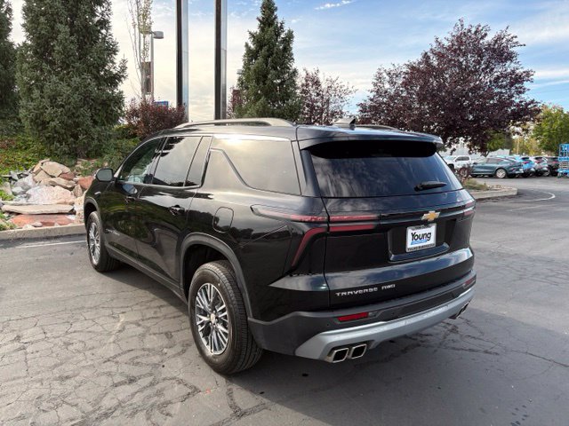 Used 2026 Chevrolet Traverse LT AWD/4WD image 4
