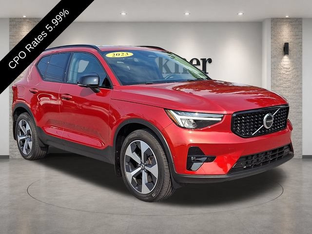 Certified 2023 Volvo XC40 B5 Plus w/ Driver Assist Package AWD/4WD image 1
