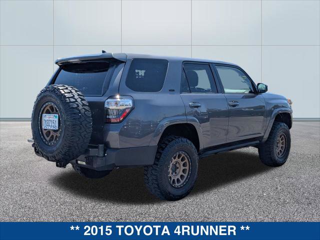 Used 2015 Toyota 4Runner SR5 AWD/4WD image 5