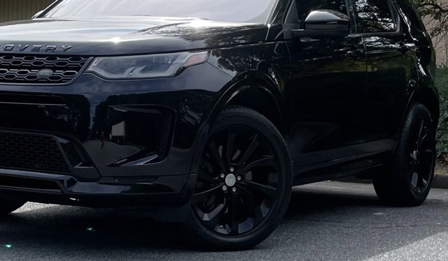 Used 2020 Land Rover Discovery Sport SE R-Dynamic image 3