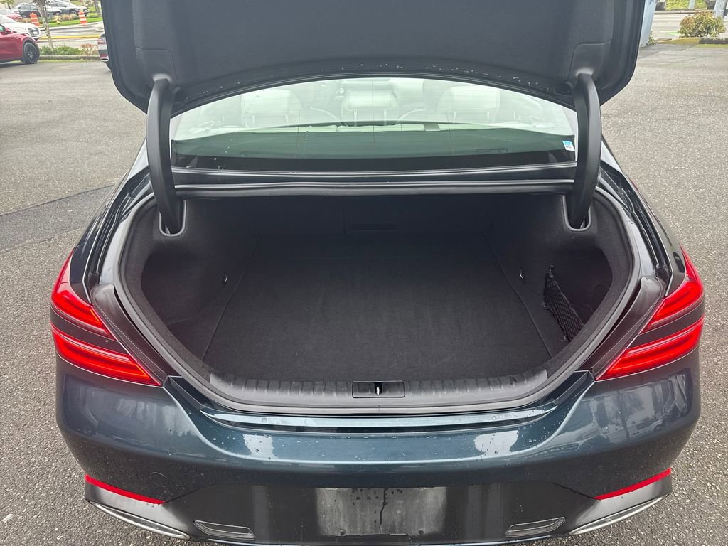 Used 2024 Genesis G70 2.5T image 13