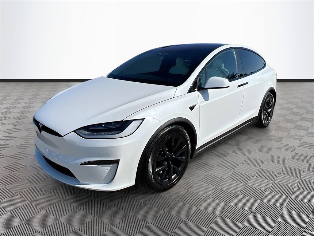 Used 2022 Tesla Model X image 3