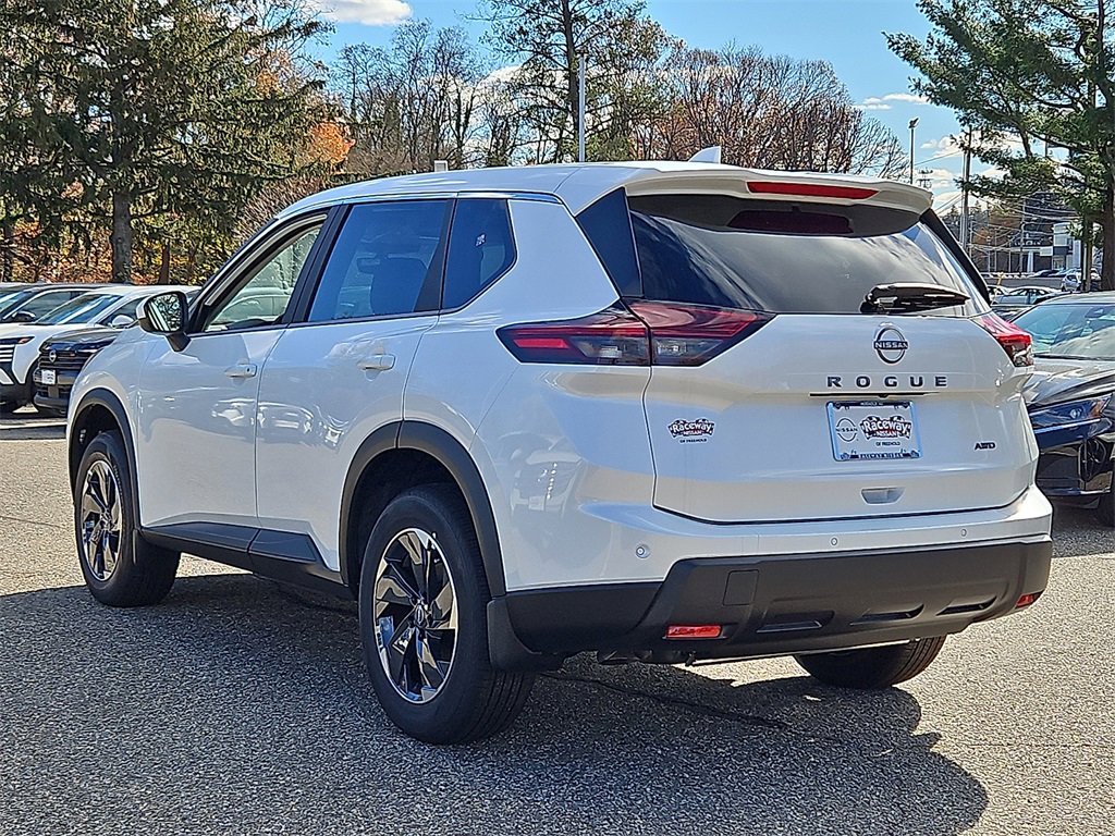 New 2026 Nissan Rogue SV image 5