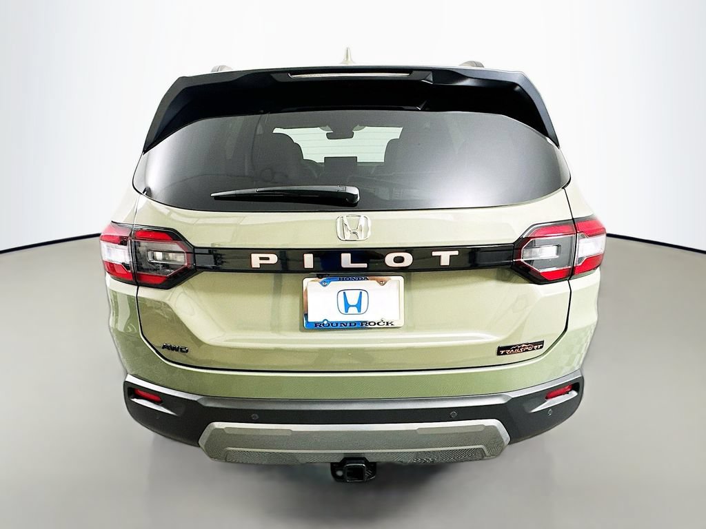 Certified 2026 Honda Pilot TrailSport image 6
