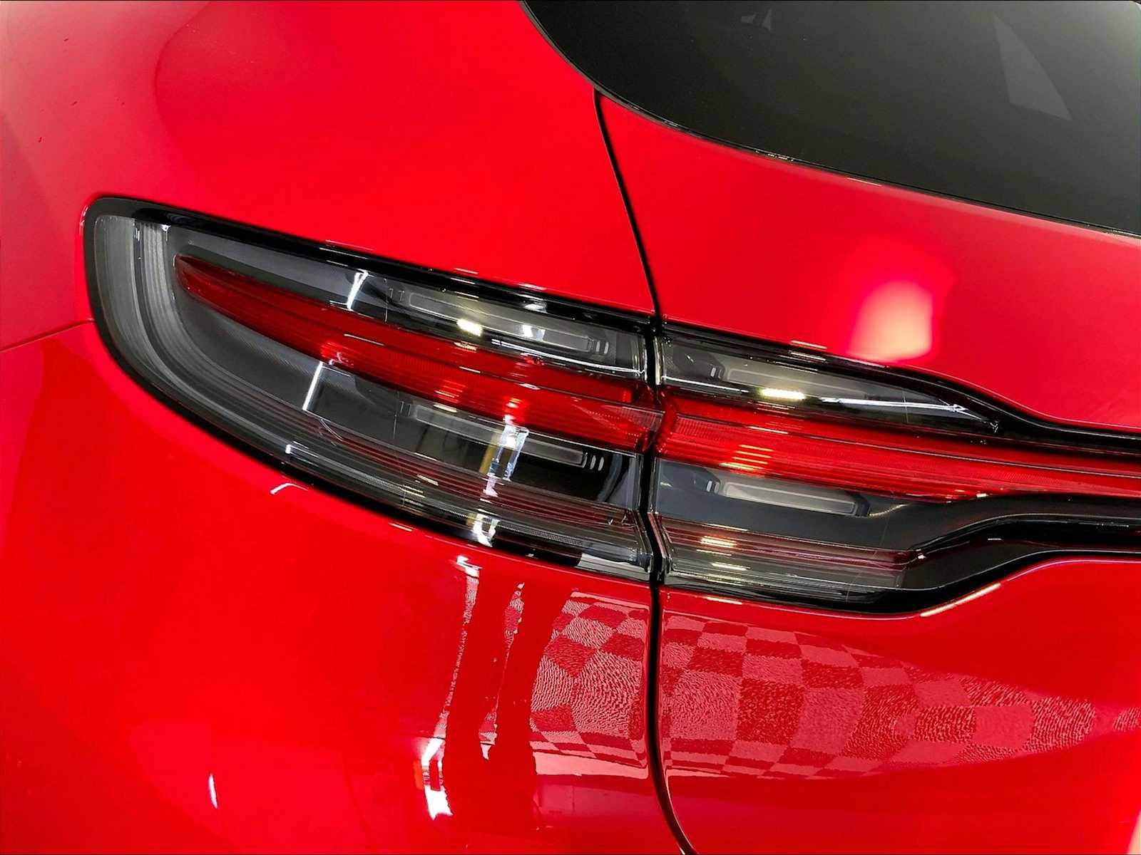 New 2025 Porsche Macan Turbo image 18