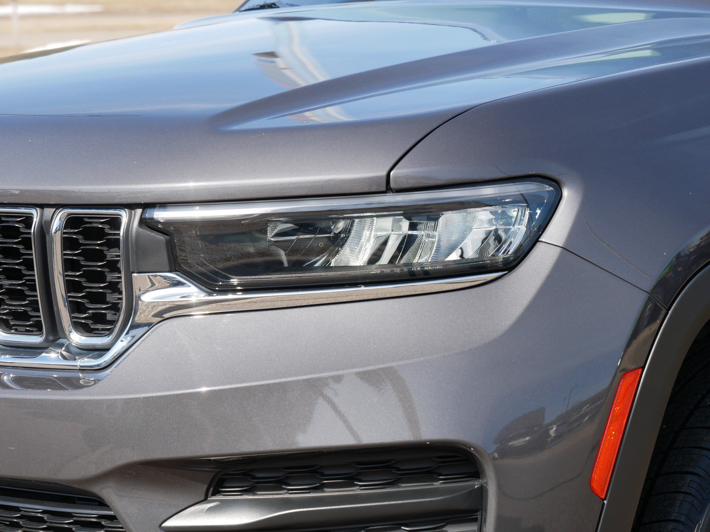 Used 2023 Jeep Grand Cherokee Laredo w/ Luxury Tech Group I image 16