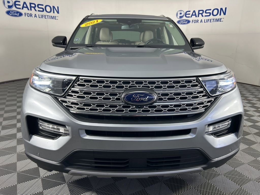 Used 2021 Ford Explorer Limited w/ Equipment Group 301A image 2