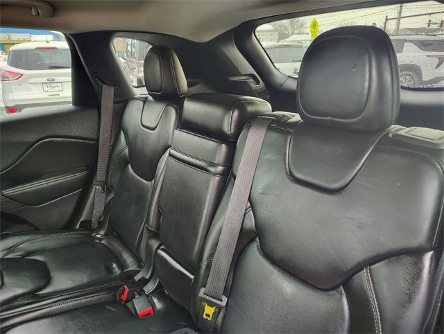 Used 2015 Jeep Cherokee Limited image 28