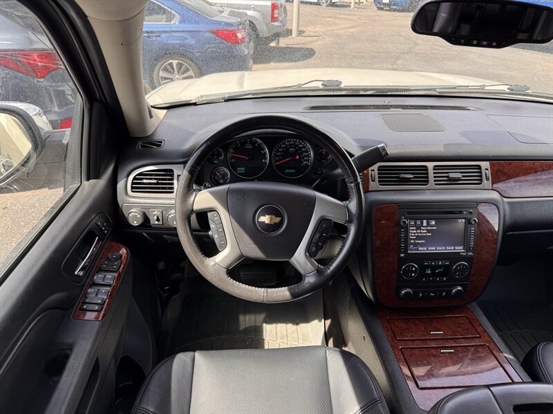 Used 2014 Chevrolet Tahoe LTZ AWD/4WD image 19