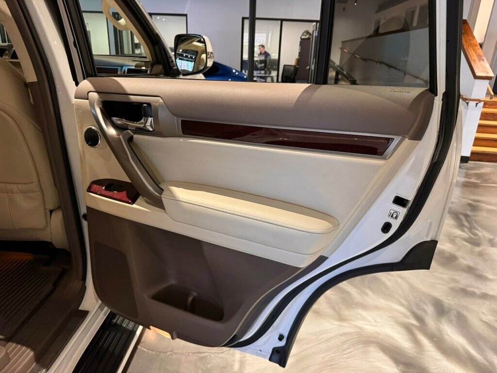 Used 2019 Lexus GX 460 Luxury image 24