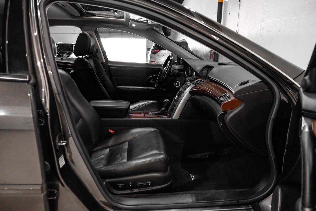 Used 2010 Acura RL image 30