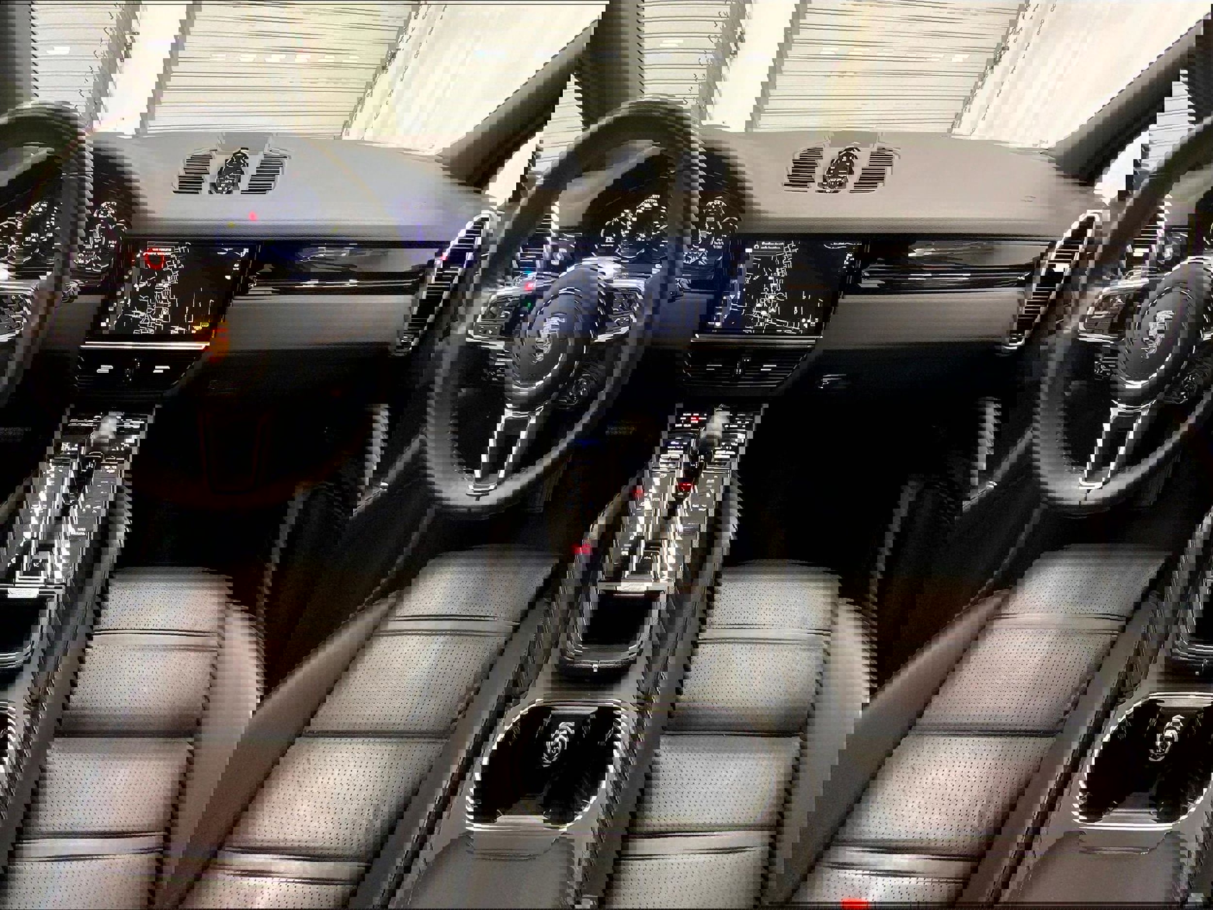 Used 2022 Porsche Cayenne E-Hybrid image 14