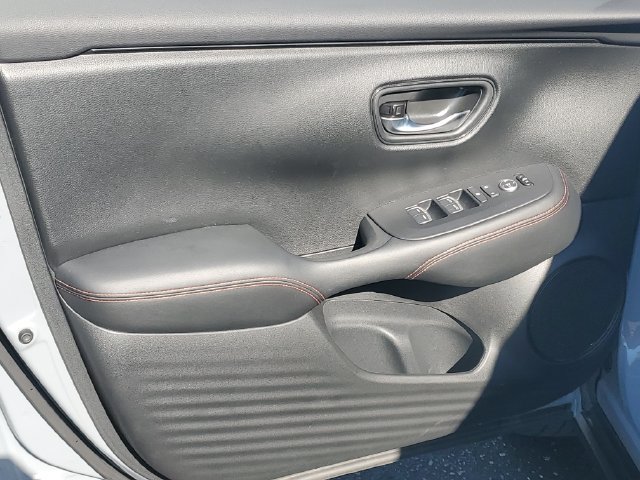 Used 2025 Honda HR-V Sport image 14