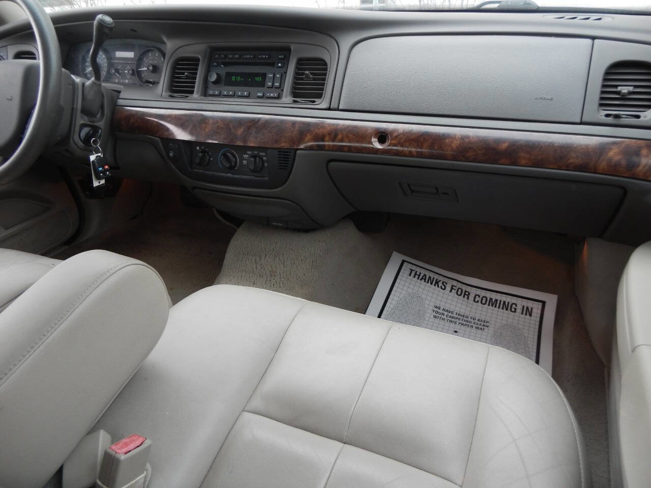 Used 2006 Mercury Grand Marquis GS image 30