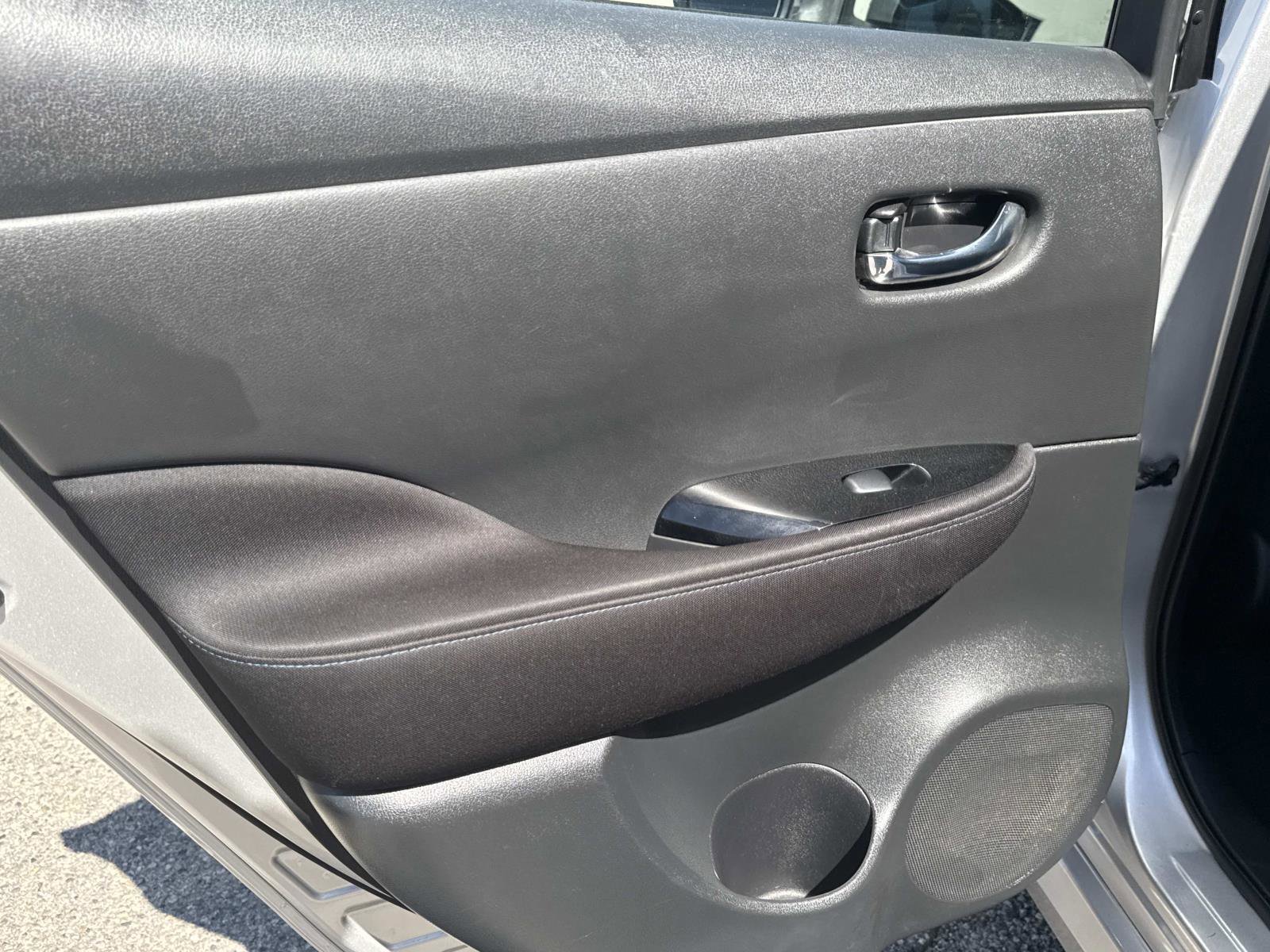 Used 2021 Nissan Leaf SV image 9