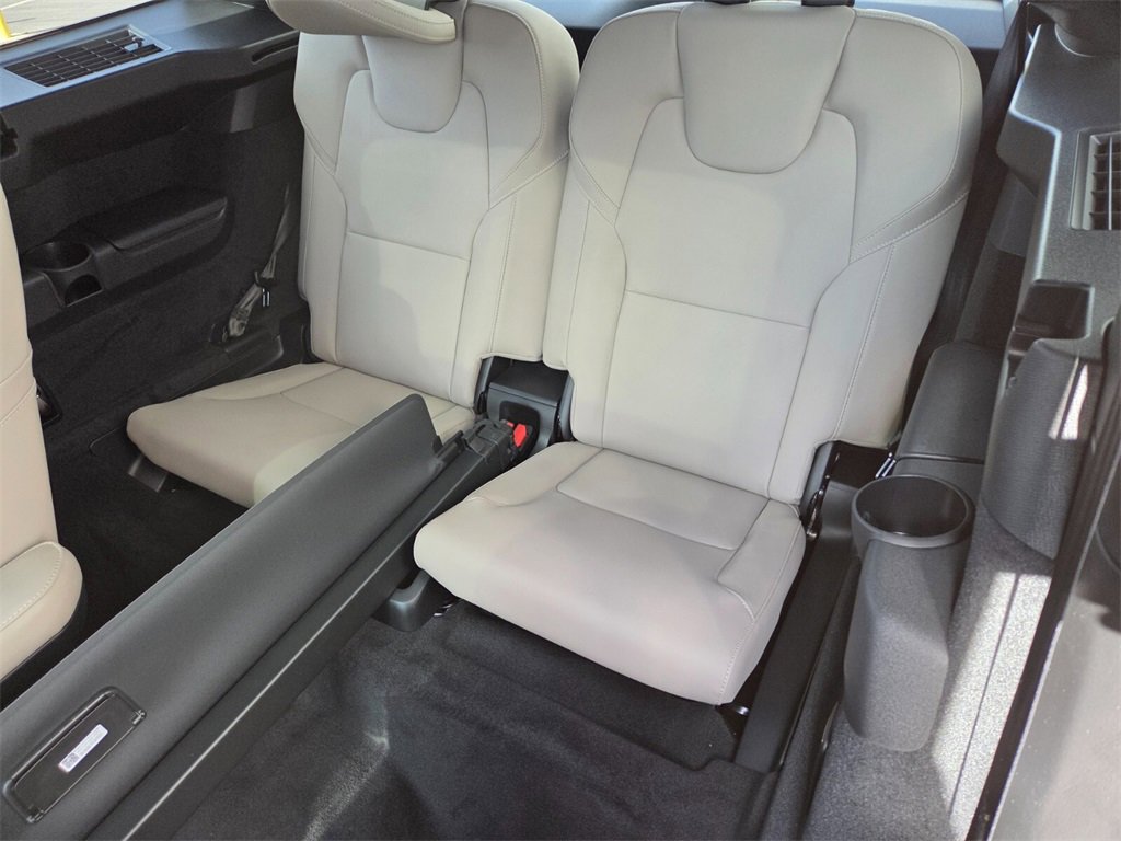 New 2026 Volvo XC90 T8 Plus image 11