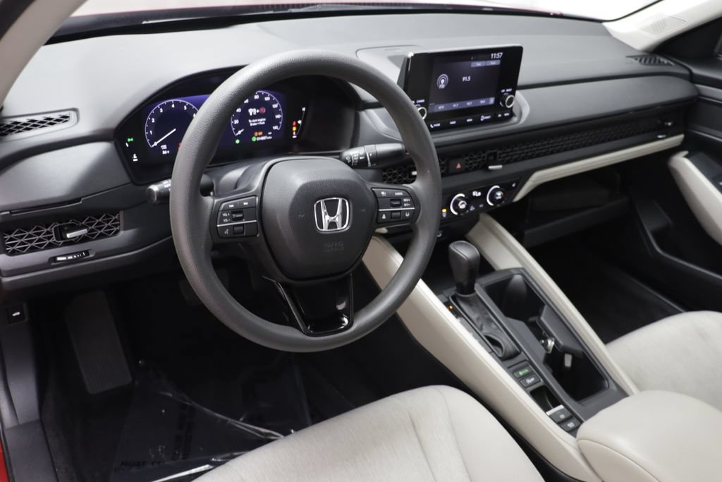 Used 2023 Honda Accord EX image 6