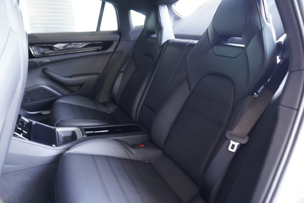 New 2026 Porsche Panamera RWD image 26