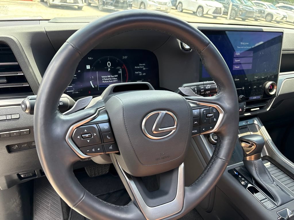 Used 2024 Lexus GX 550 w/ Cold Area Package AWD/4WD image 14