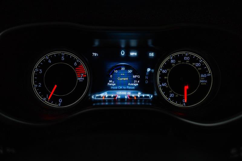 Used 2017 Jeep Cherokee Trailhawk image 18