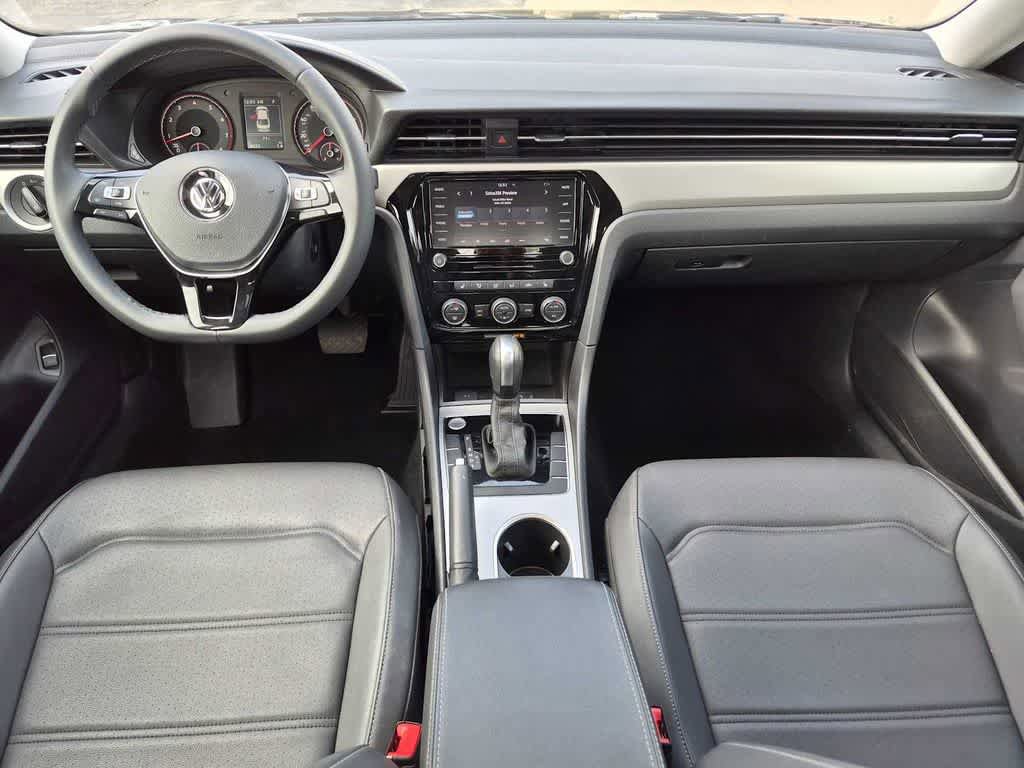 Used 2022 Volkswagen Passat 2.0T SE FWD image 25