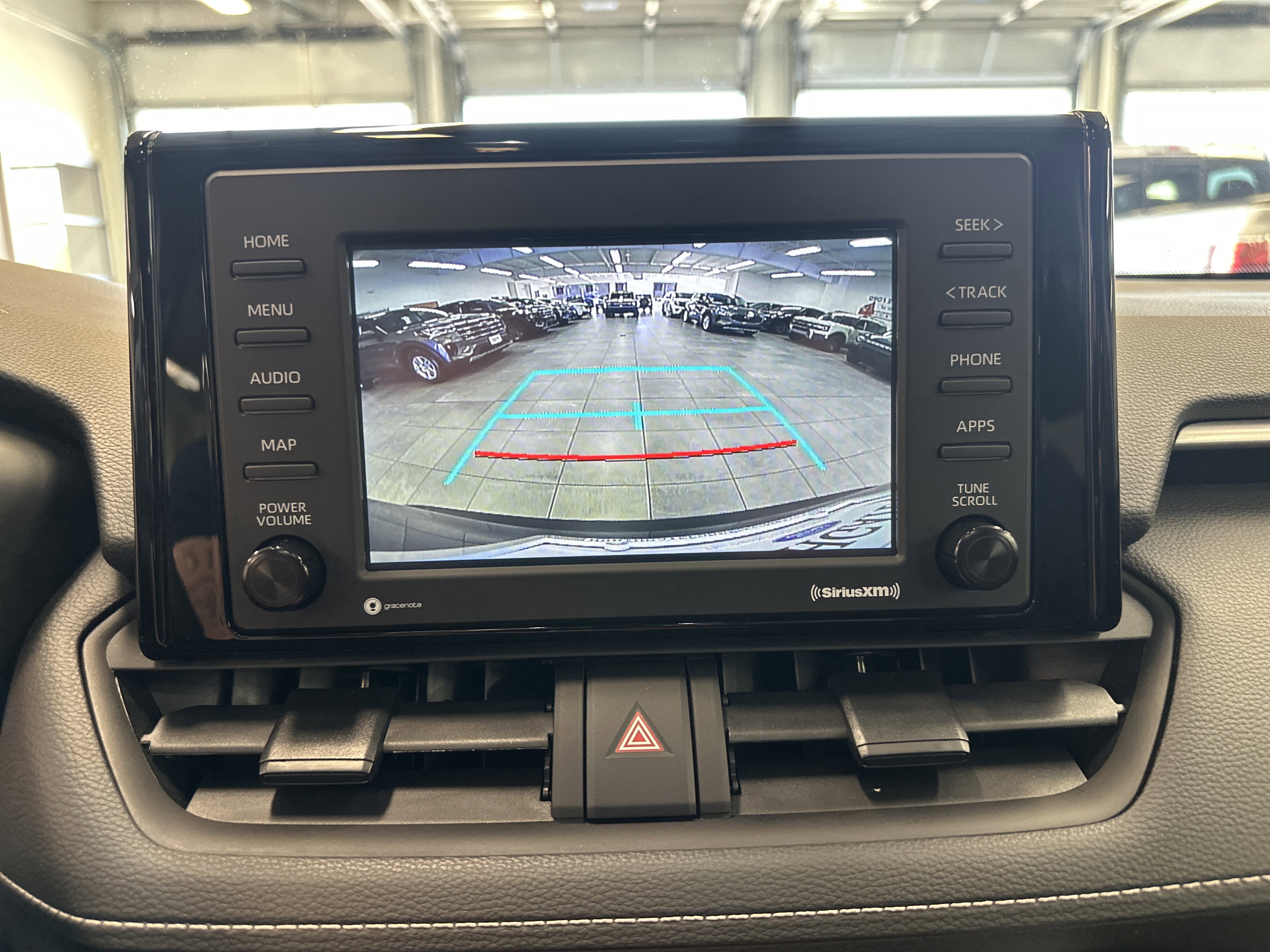 Used 2022 Toyota RAV4 XLE w/ Convenience Package image 32