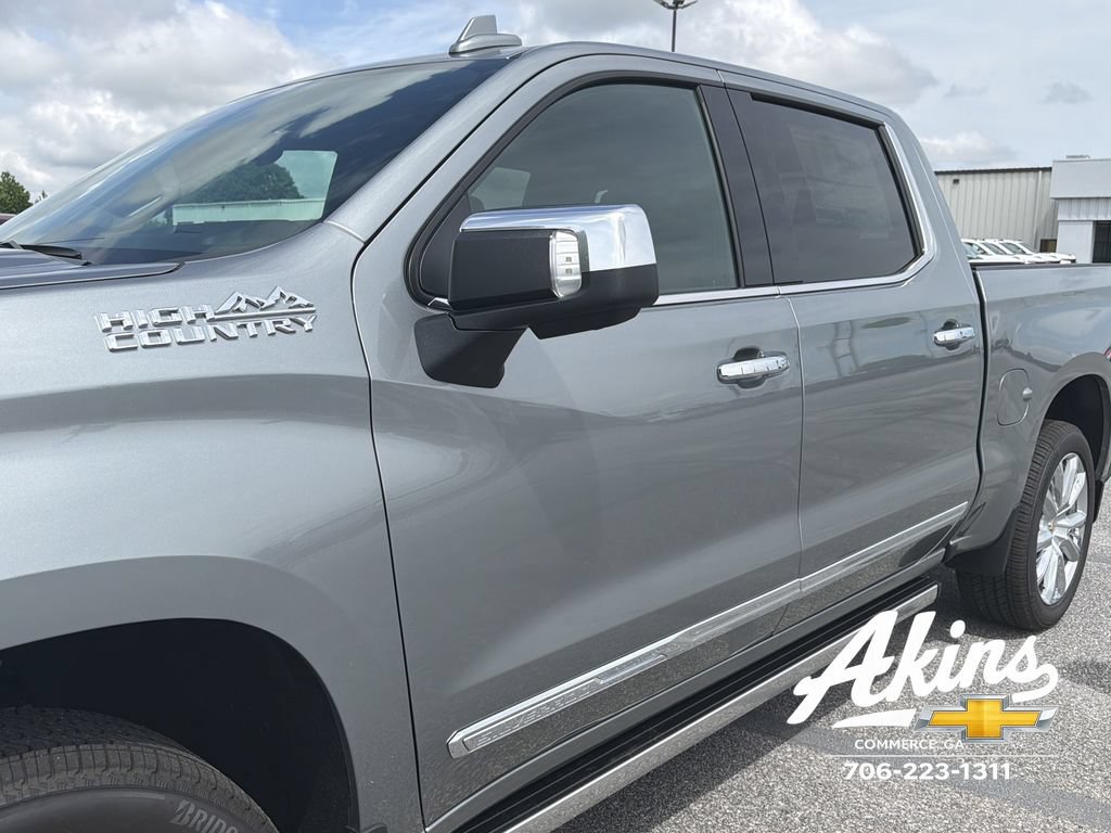 New 2026 Chevrolet Silverado 1500 High Country AWD/4WD image 9
