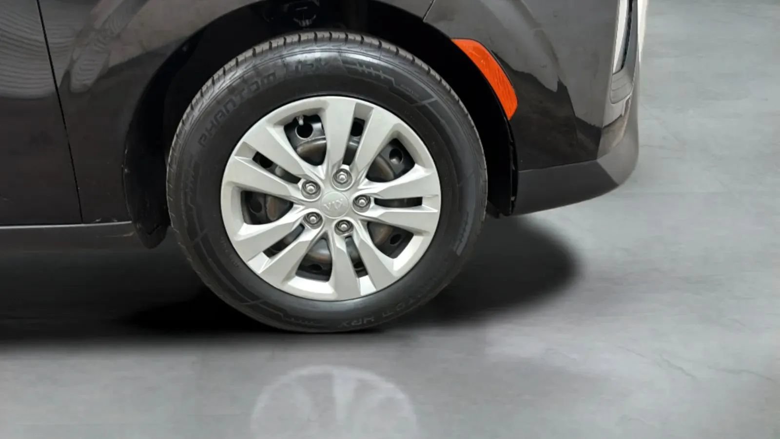 Used 2021 Kia Soul LX FWD image 23