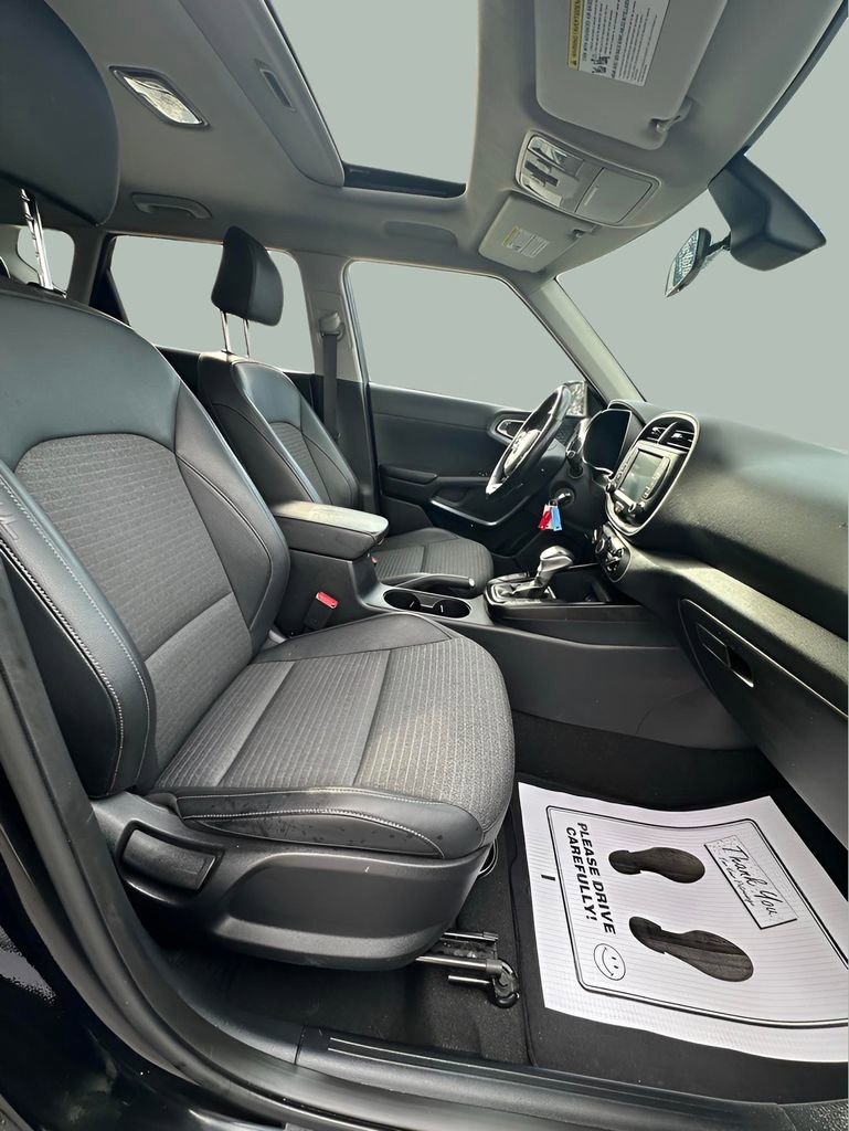 Used 2021 Kia Soul EX FWD image 19