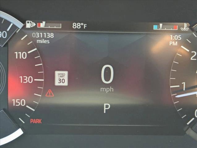 Used 2023 Land Rover Range Rover Evoque R-Dynamic SE image 11