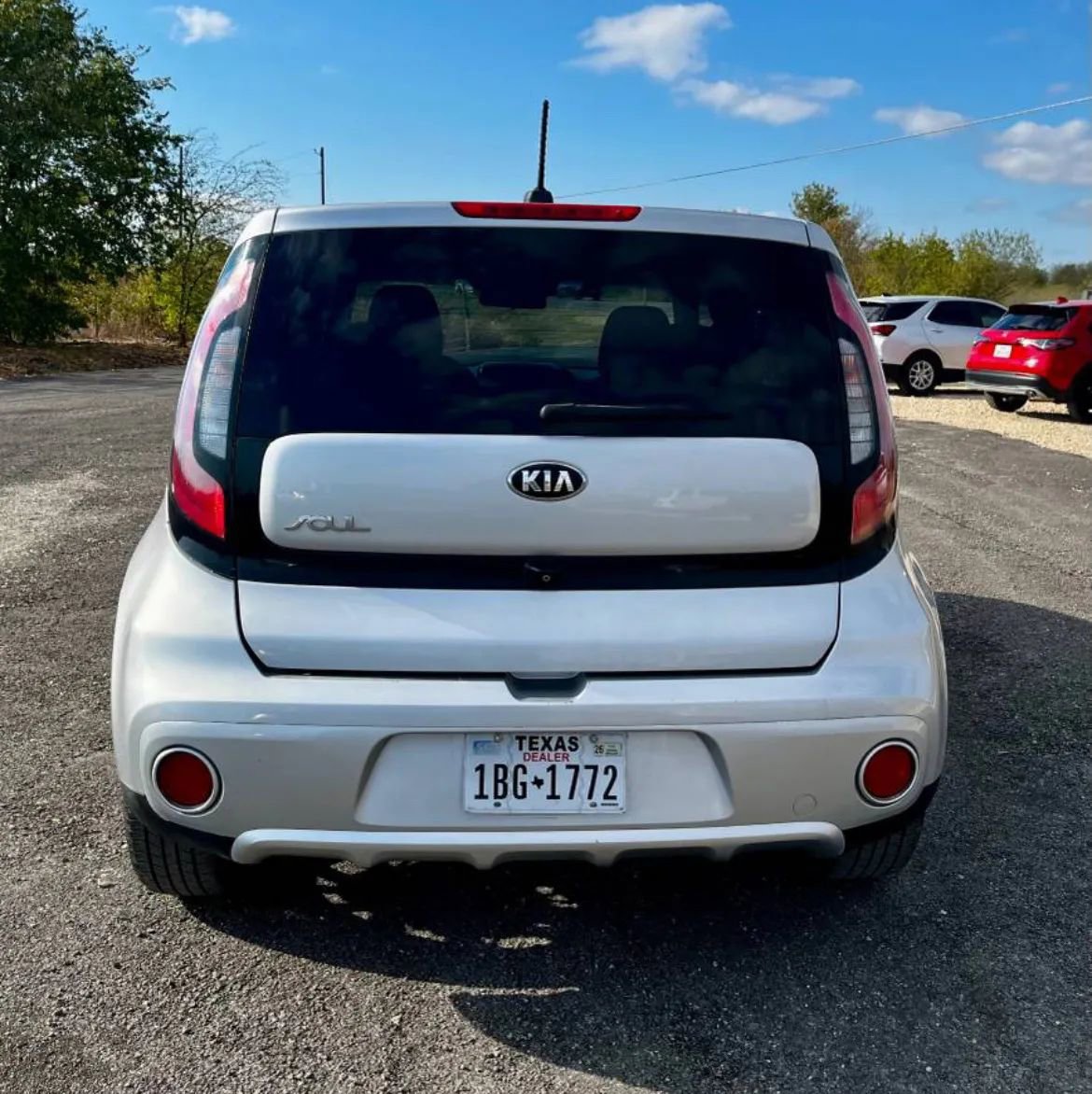 Used 2018 Kia Soul + image 4
