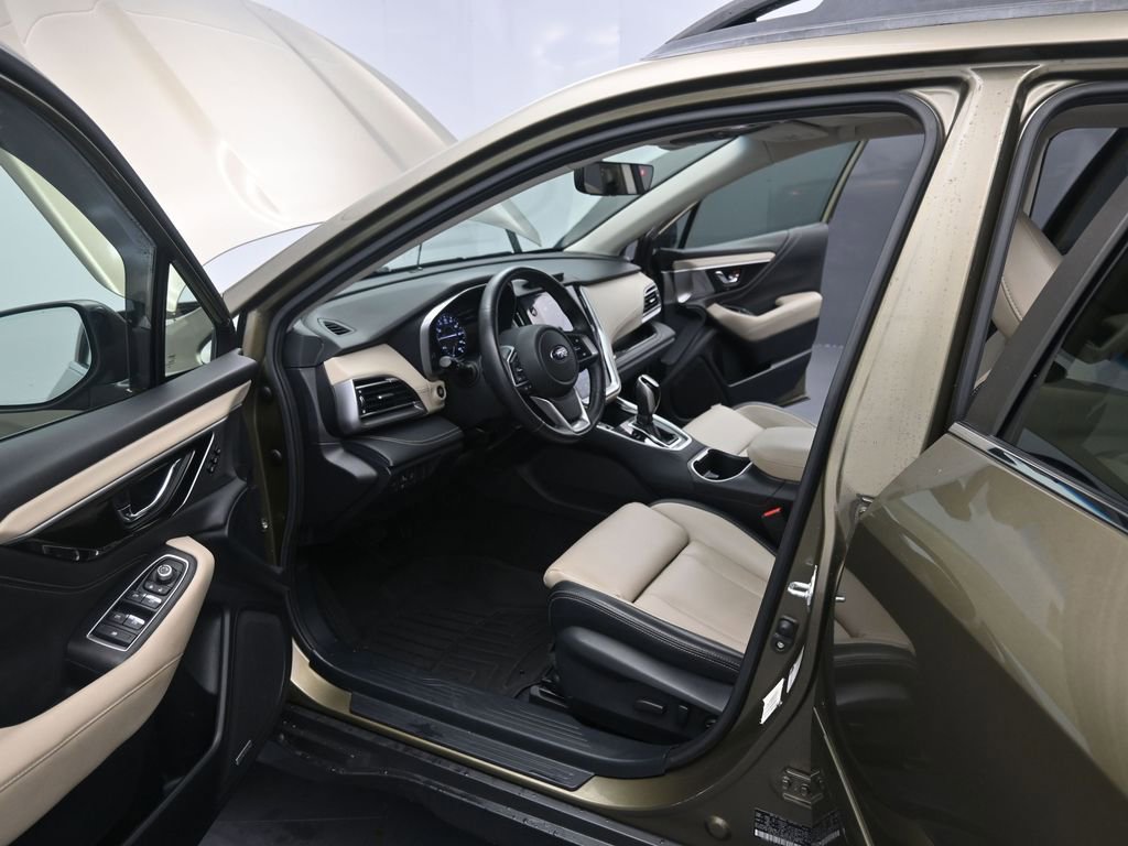 Used 2021 Subaru Outback Limited image 13