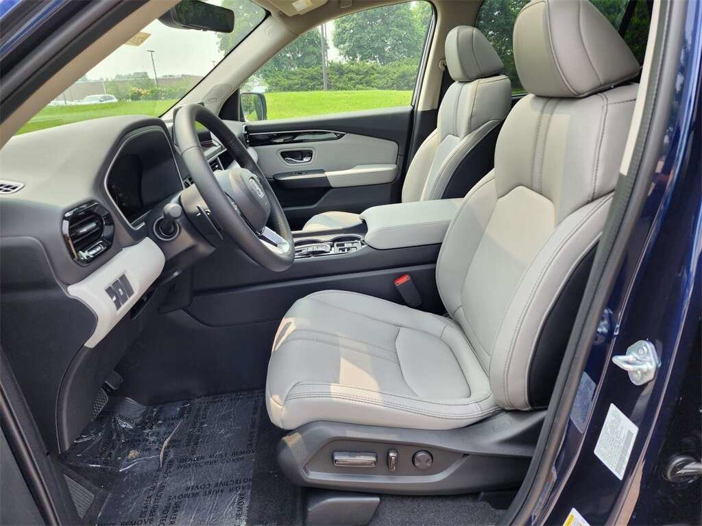 Used 2023 Honda Pilot Touring image 20